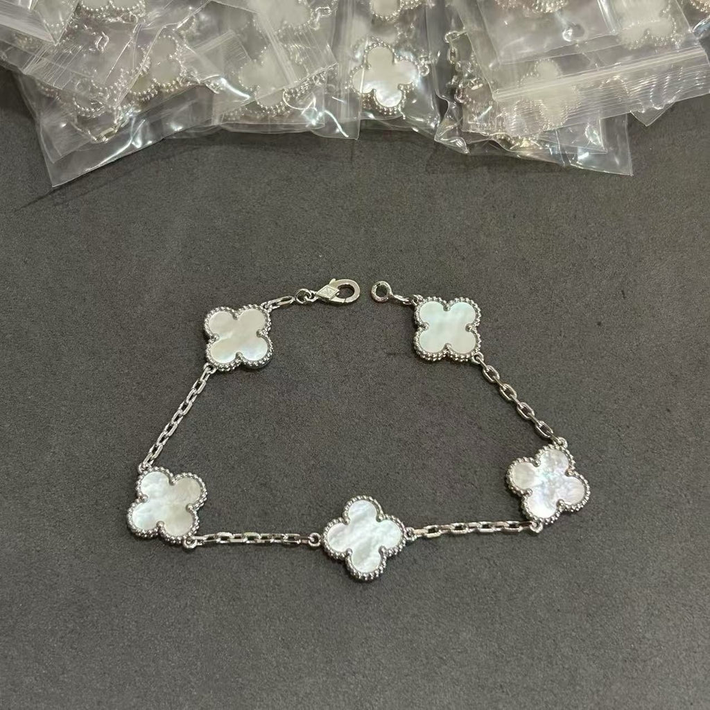 [RARE SALE] 18K White Gold Plated, Mother of Peral Clovers Bracelet, 19 cm 5 motifs, White Gold, VCA Packaging