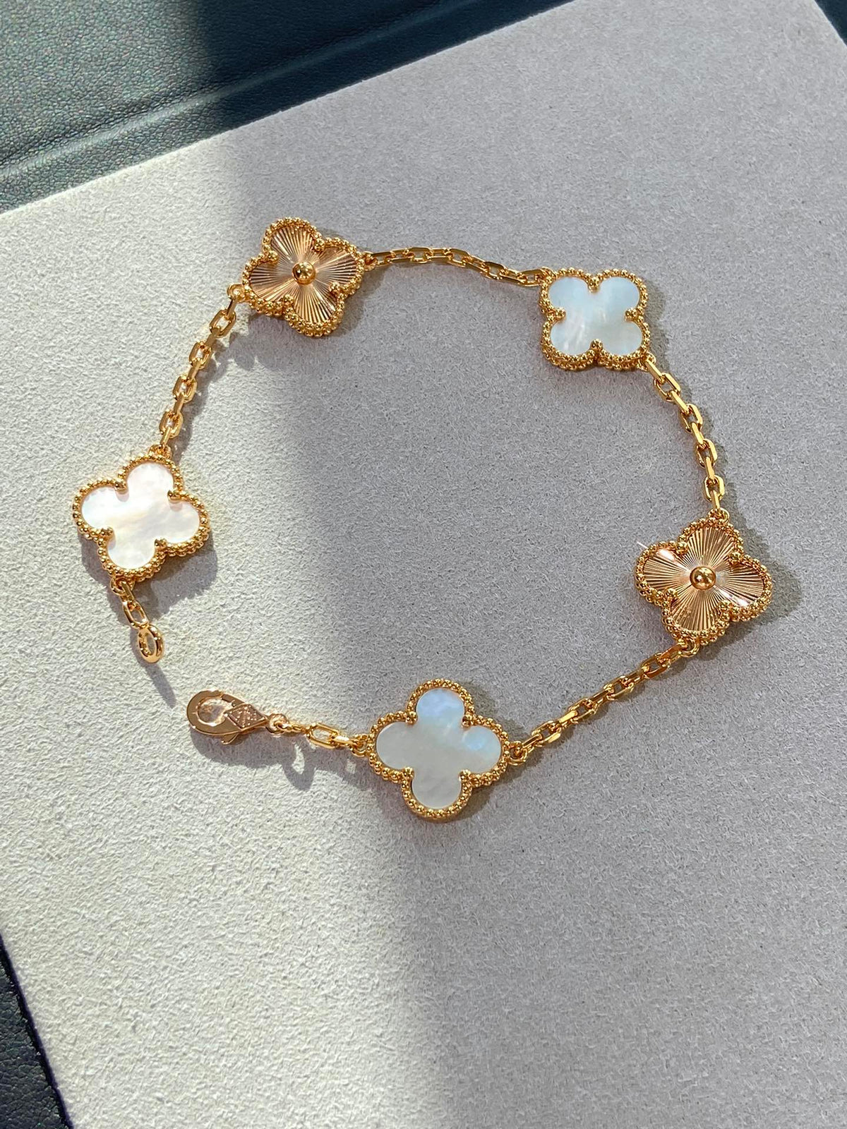 Pink Mother of Pearl Clover Bracelet, 18K Gold Plated