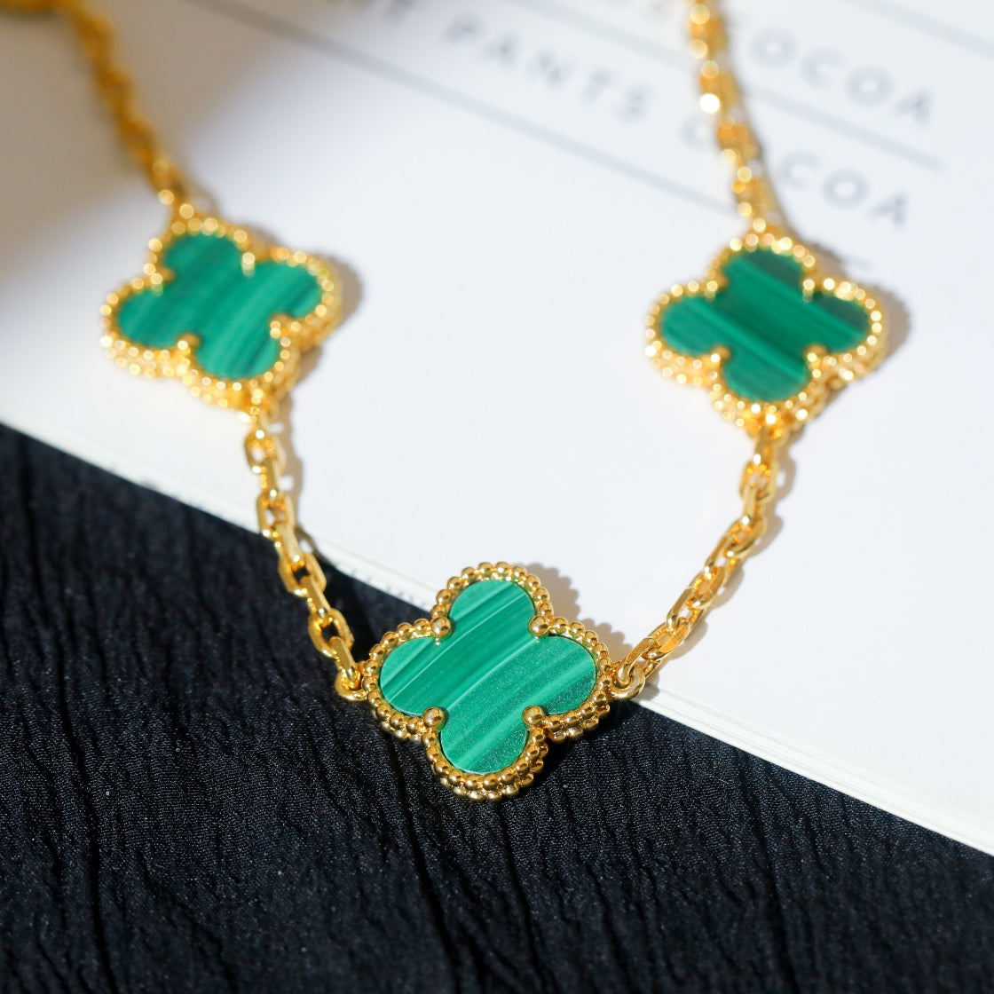 [RARE SALE] 18K Gold Plated, Malachite Clovers Bracelet, 19 cm 5 motifs, Yellow Gold, VCA Packaging