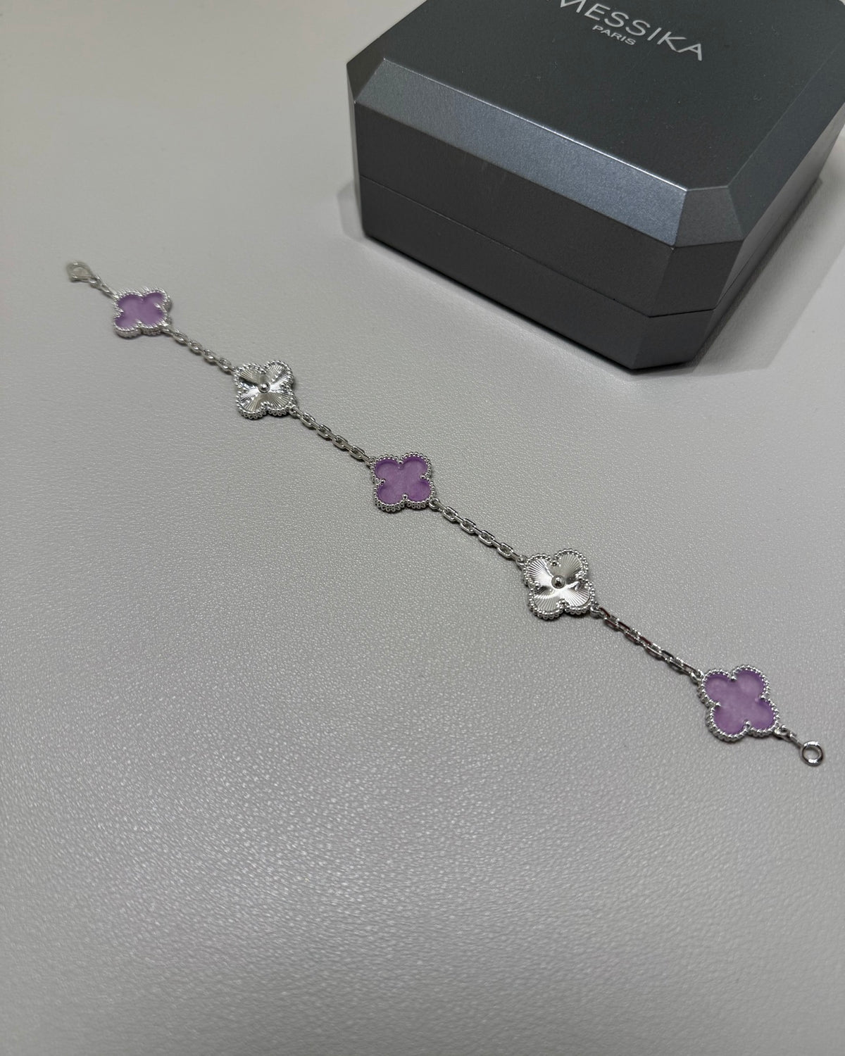 [RARE SALE] 18K White Gold Plated, Alhambra Bracelet, Charoite, Yellow Gold 5 motifs 19 cm, with VCA Box Set