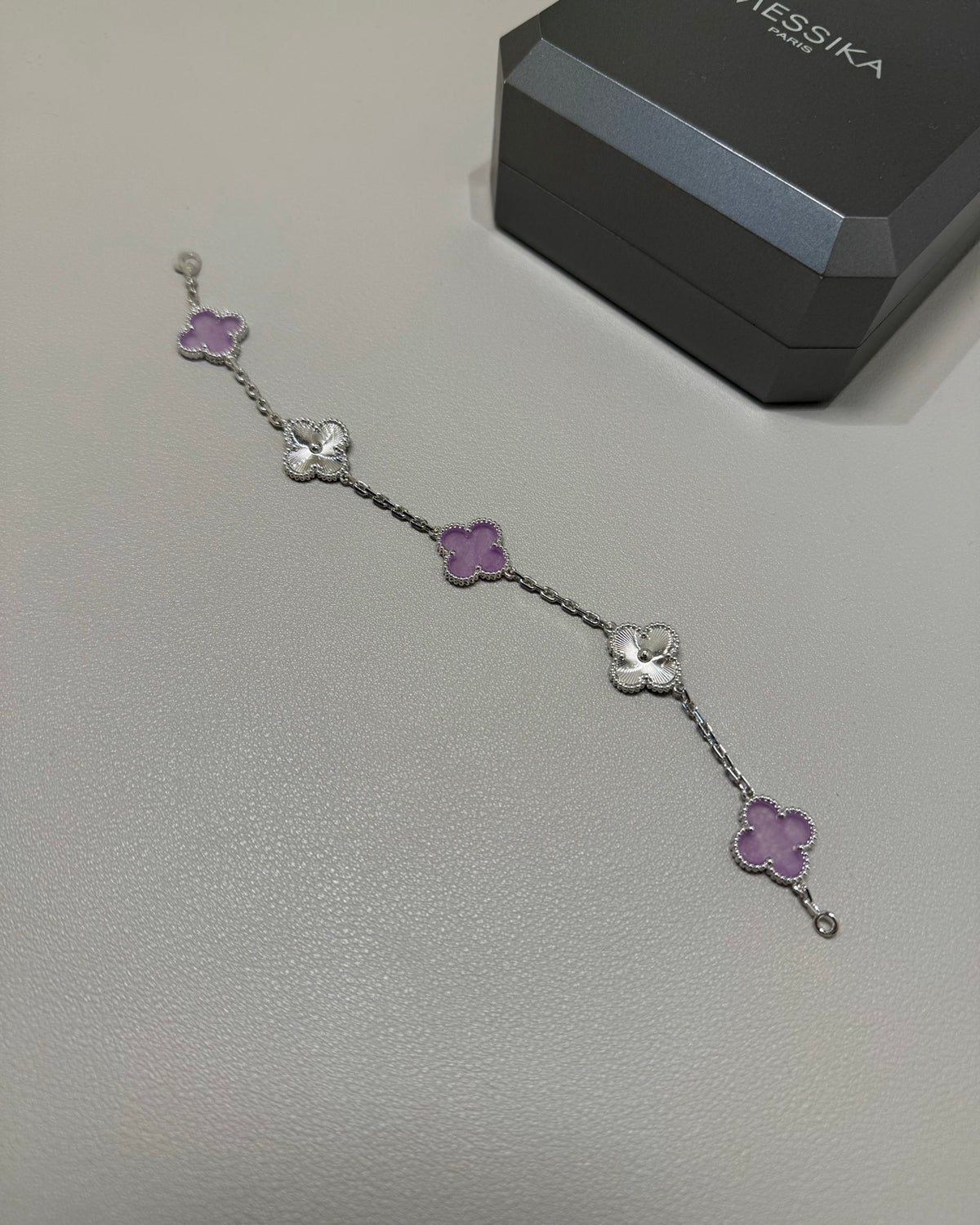 [RARE SALE] 18K White Gold Plated, Alhambra Bracelet, Charoite, Yellow Gold 5 motifs 19 cm, with VCA Box Set