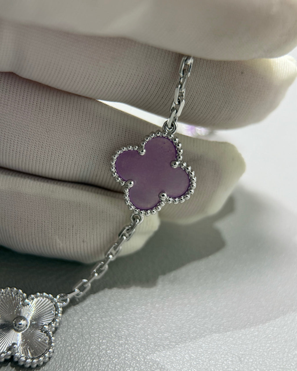 [RARE SALE] 18K White Gold Plated, Alhambra Bracelet, Charoite, Yellow Gold 5 motifs 19 cm, with VCA Box Set