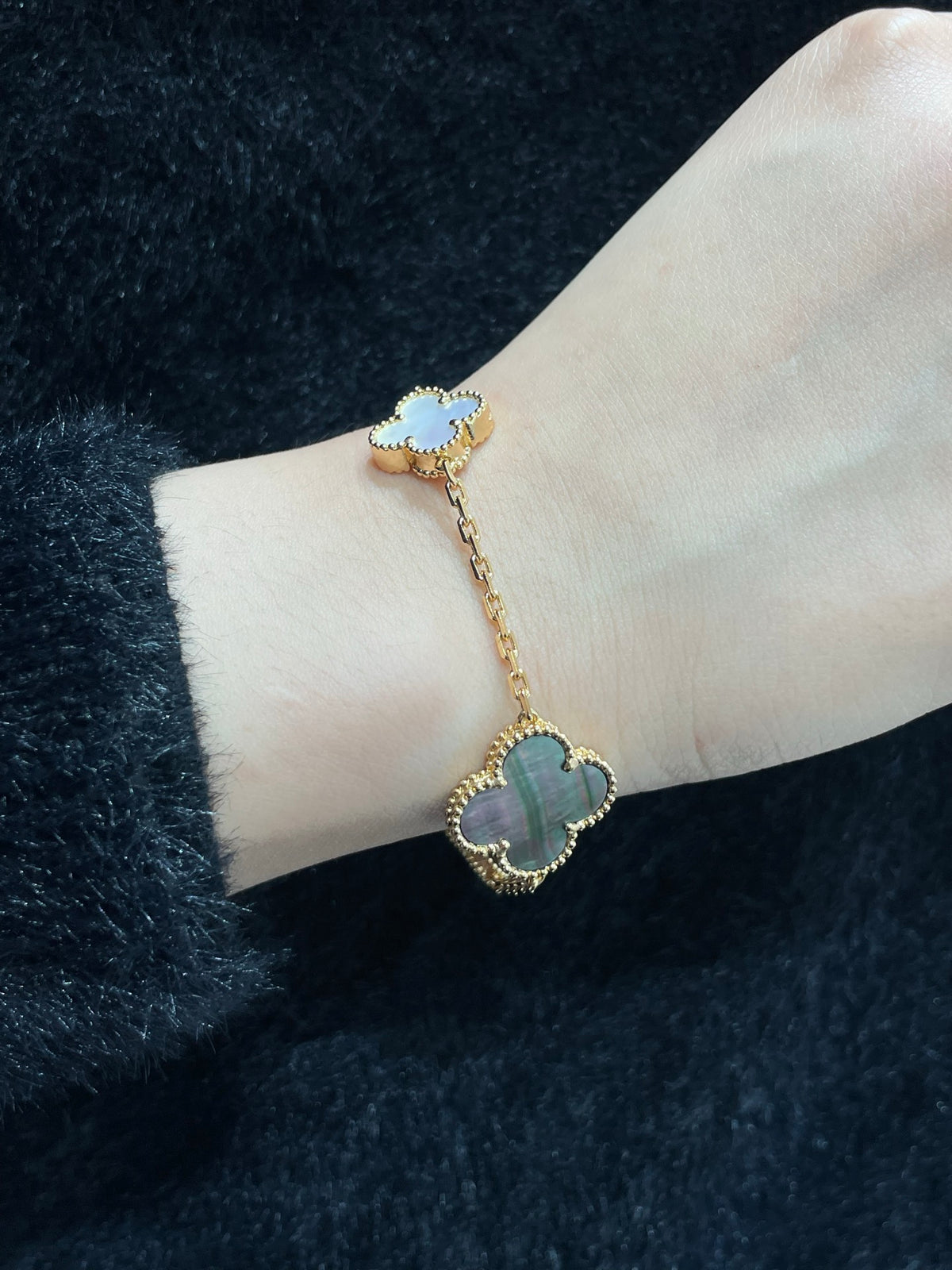 Gray Mother of Pearl Clover Bracelet, Yellow Gold