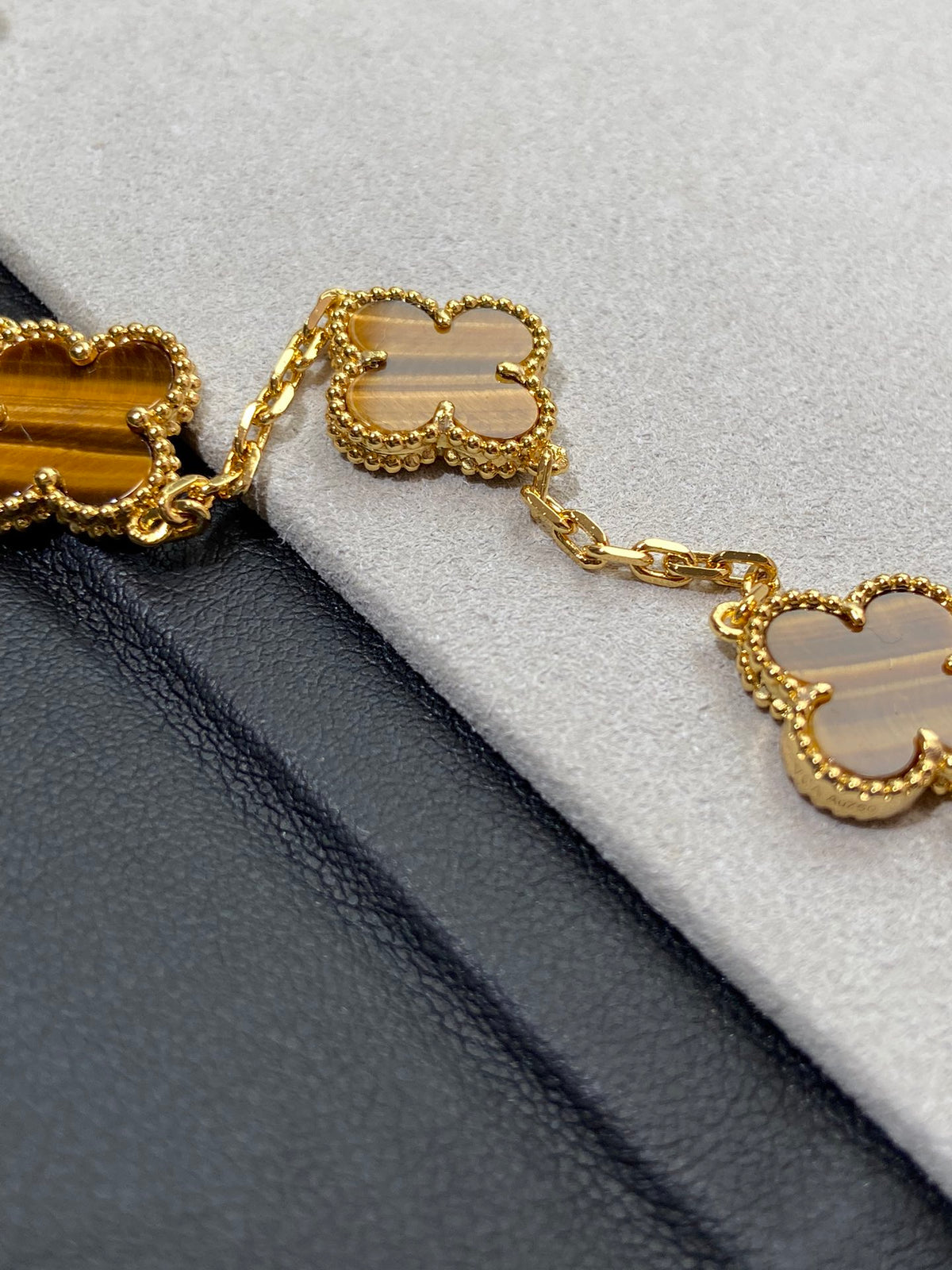 [RARE SALE] Tiger Eye Bracelet, Yellow Gold 5 motifs, 19 cm, VCA Packaging